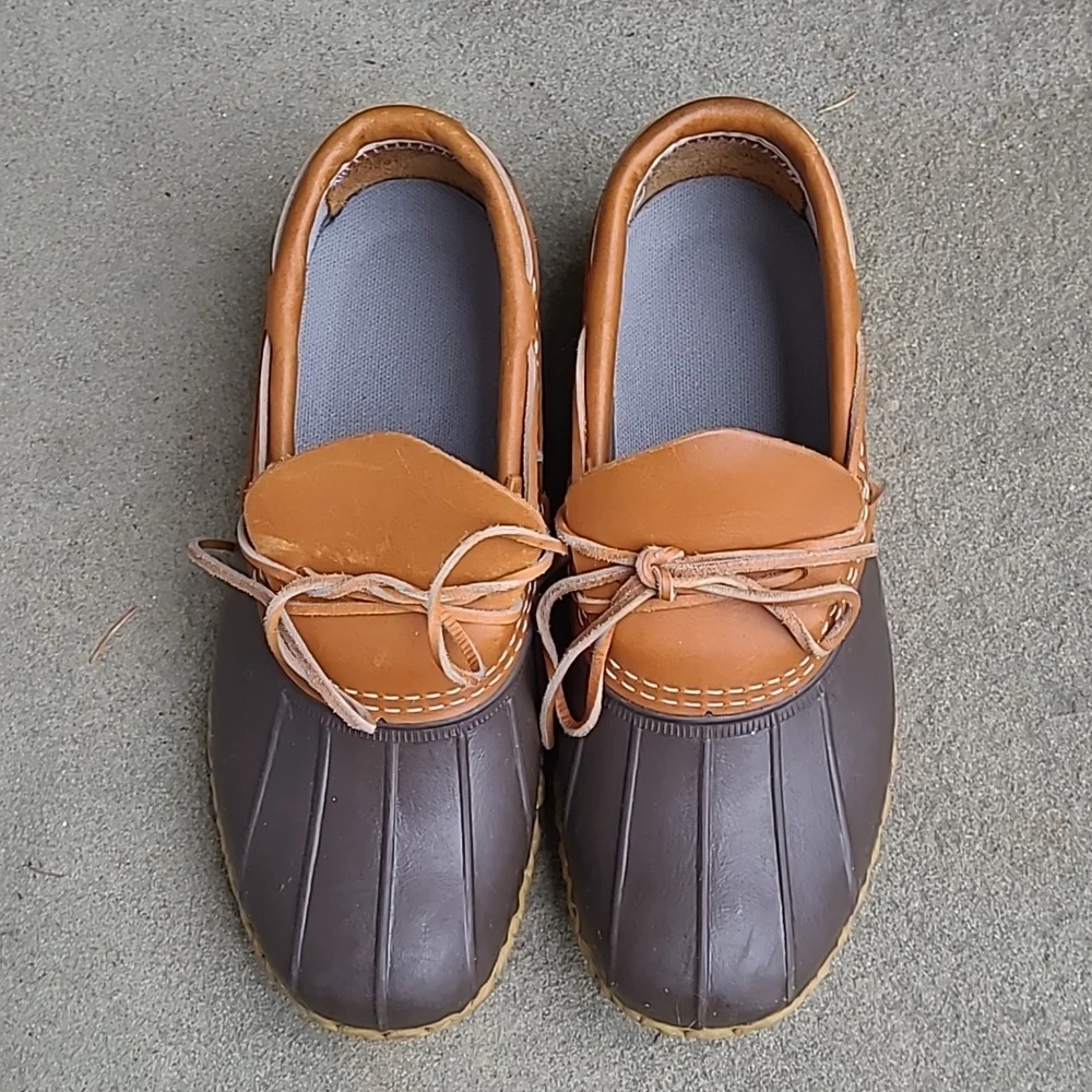 L.L.Bean wide width moccasin low duck boots